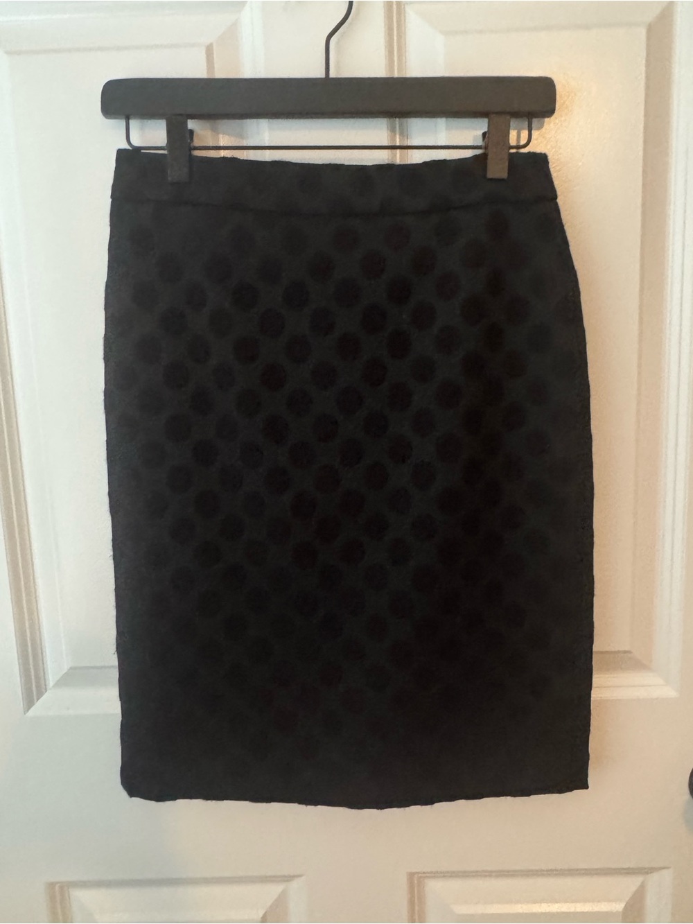 Ann Taylor Black Polka Dot Pencil Skirt | 0P | Like New!